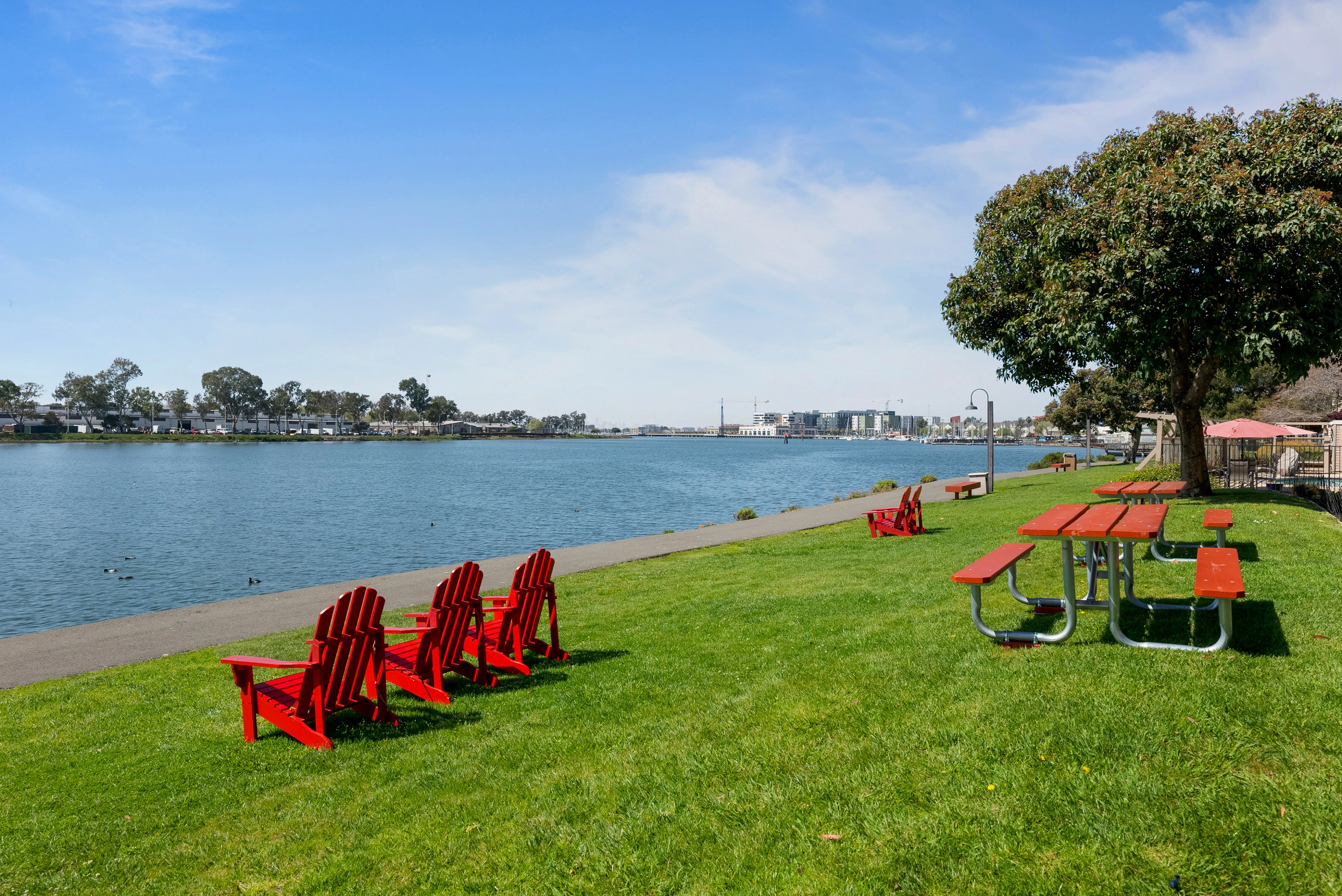 Executive Inn & Suites Embarcadero Cove Oakland Waterfront